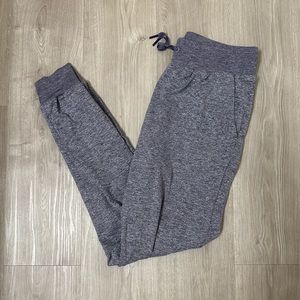 NWOT Men’s Balance Athletica Jogger in Heathered Purple. Size M